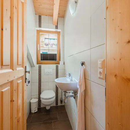 Appartement Cozy In Near Ski Area Fendels