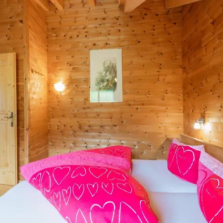 Appartement Cozy In Near Ski Area Fendels